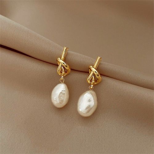 Gold Pearl Dropping Earrings | HE1300